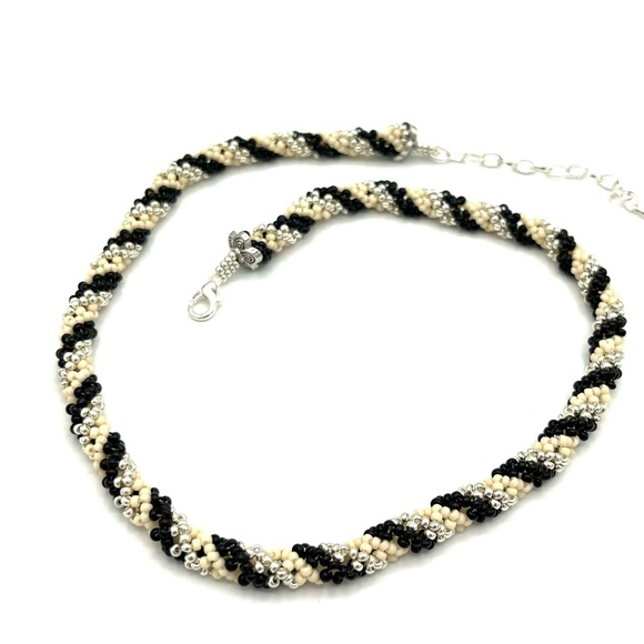 HAND CRAFTED Rope Style Necklace Spiral Black Cream and Silver - Picture 3 of 6